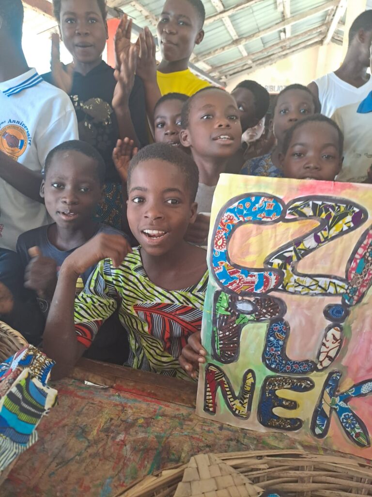 Wspieramy dzieci z Beninu.